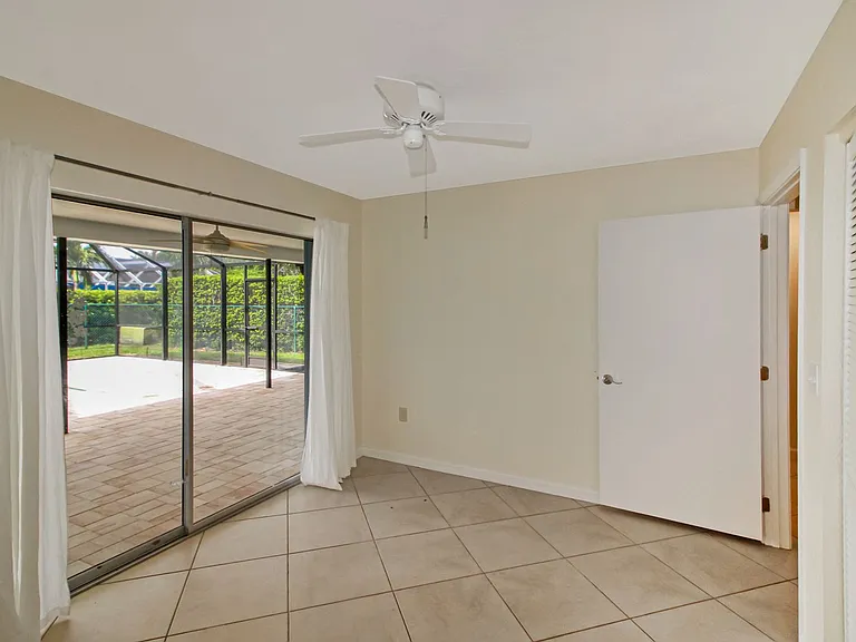 1036 N Cypress Point Dr — Photo 13