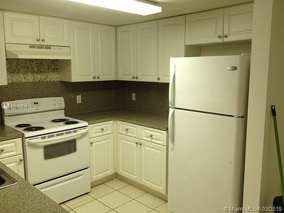2nd image of 218 NW 12th Ave APT 507
