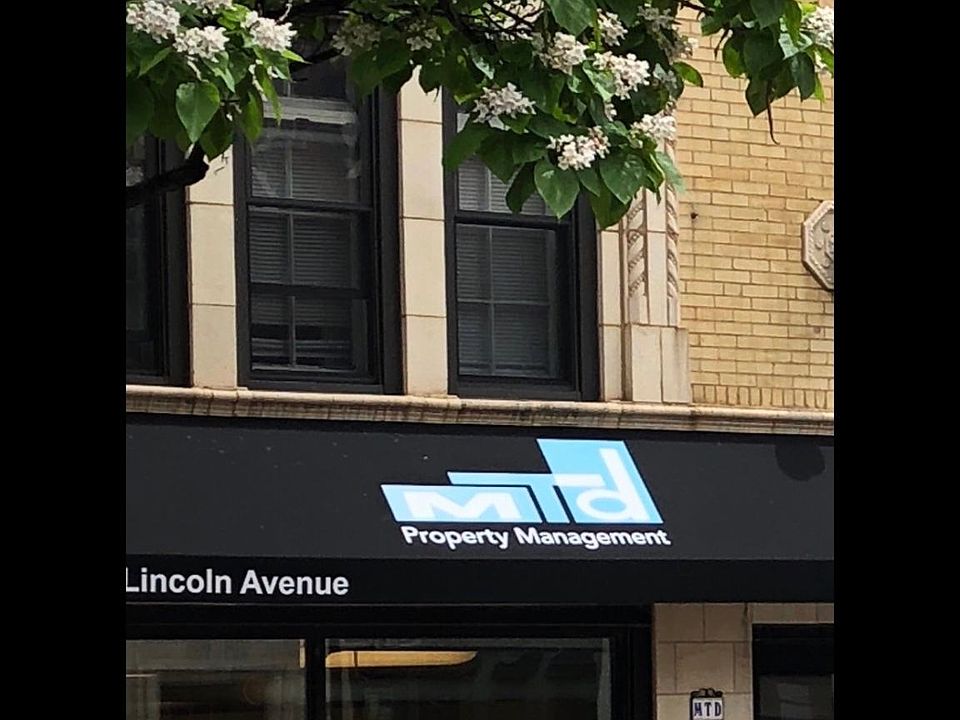 2nd image of 4505 N Lincoln Ave APT 1F