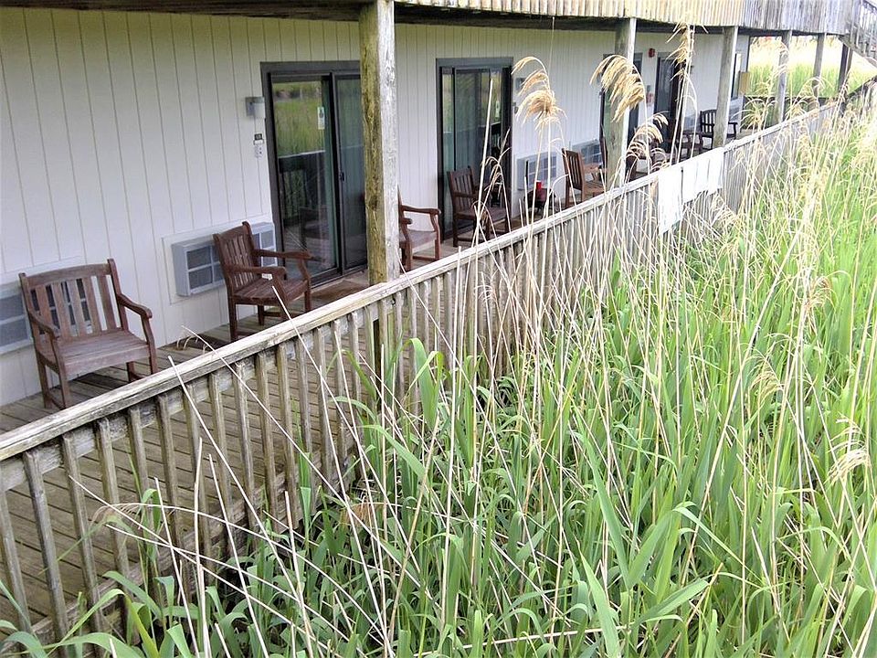 1st image of 6570 Coachs Ln