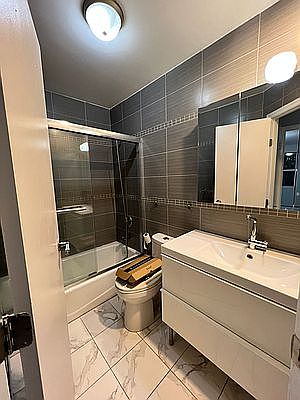 2nd image of 1906 E 28th St #2
