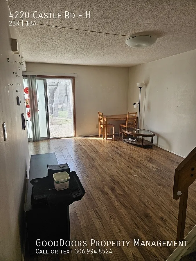 2 bed, 1100 sqft, $1,350 — Photo 3