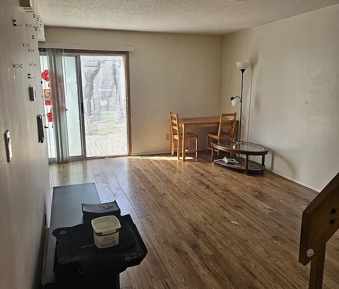 4220 Castle Rd #H — Photo 3
