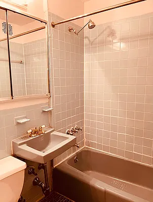 Rented by Voro NYC | media 24