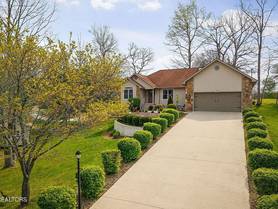 1st image of 109 Leyden Dr