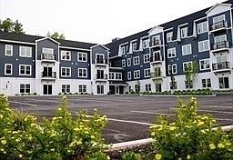 3rd image of 485 Blue Hills Pkwy #44