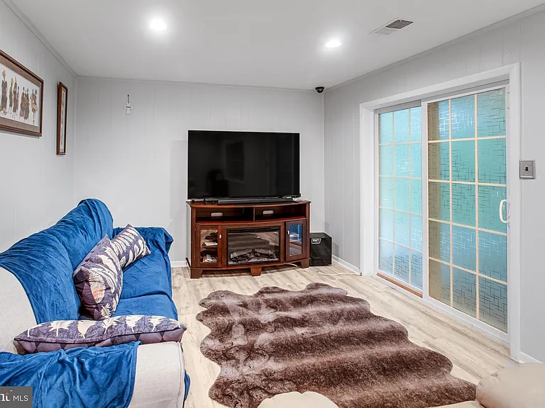 3434 Fort Lyon Dr — Photo 31