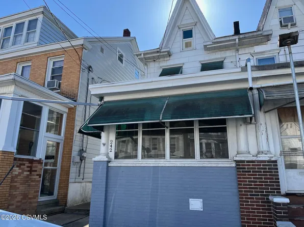 242 W 3rd St, Mount Carmel, PA 17851