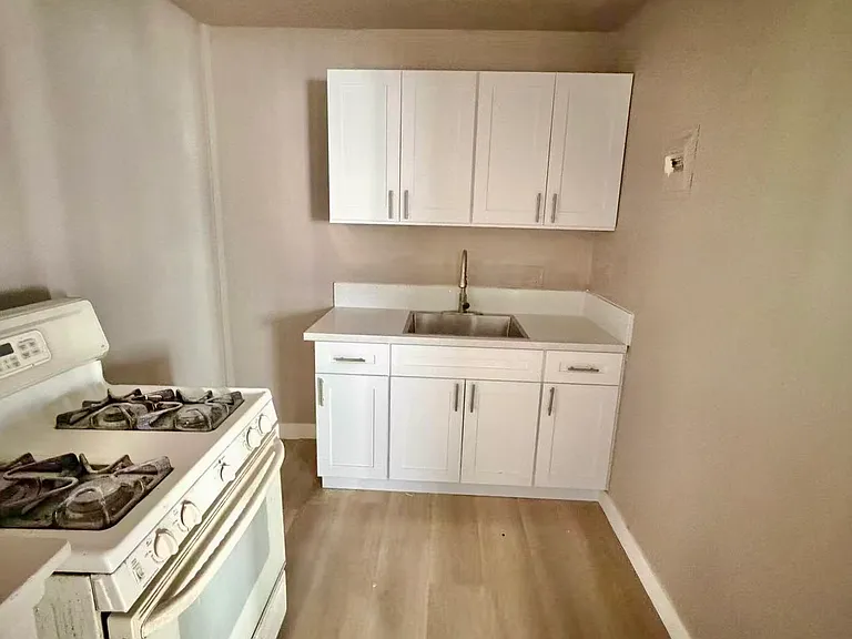 10671 Tibbs Cir — Photo 9