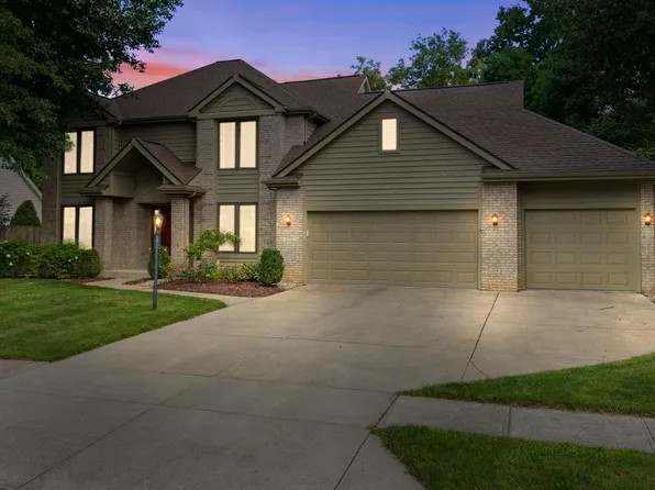 6715 Shag Bark Ct, Fort Wayne, IN 46835