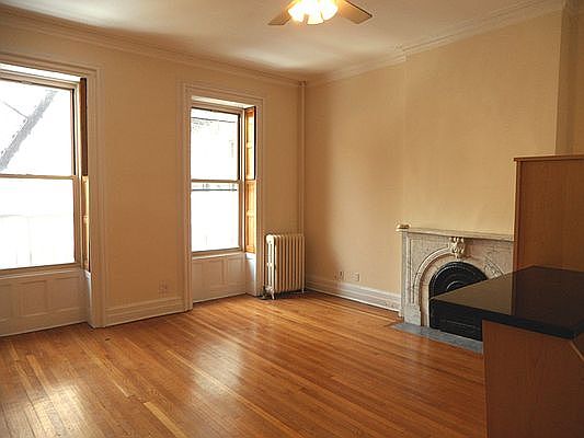 1st image of 35 Schermerhorn St APT 5
