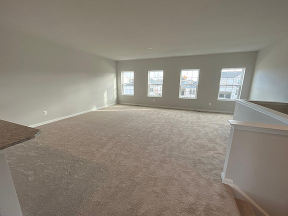 4th image of 520 Parkland Dr