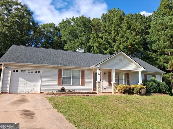 93 Virginia Heights Dr, Newnan, GA 30263