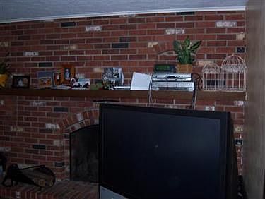 4th image of 8550 Black Oak Dr NE