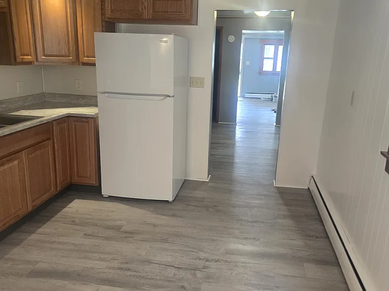 1240 Birbeck St — Photo 3