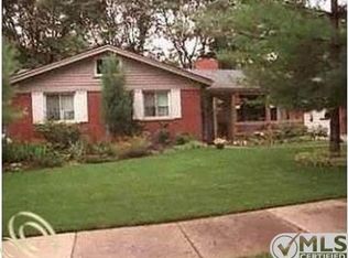 20051 Brentwood St, Livonia, MI 48152