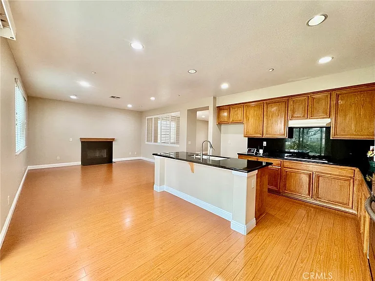 6076 Brookside Way — Photo 9