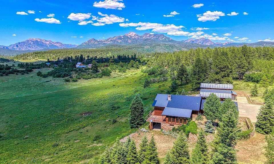 1st image of 813 Jacobson Circle