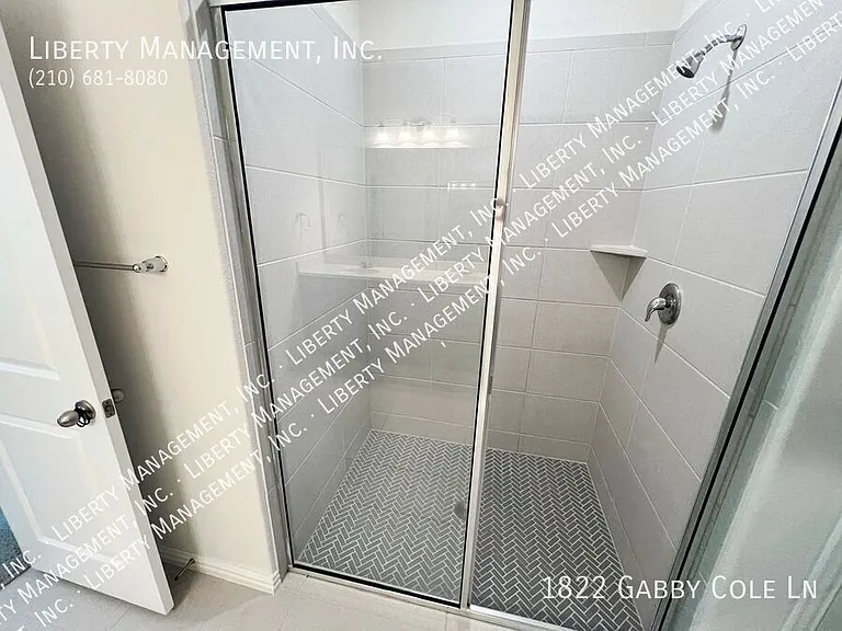 1822 Gabby Cole Ln — Photo 29