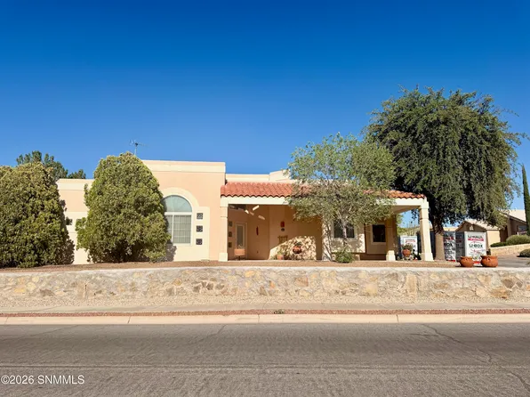 691 Canyon Point Rd, Las Cruces, NM 88011