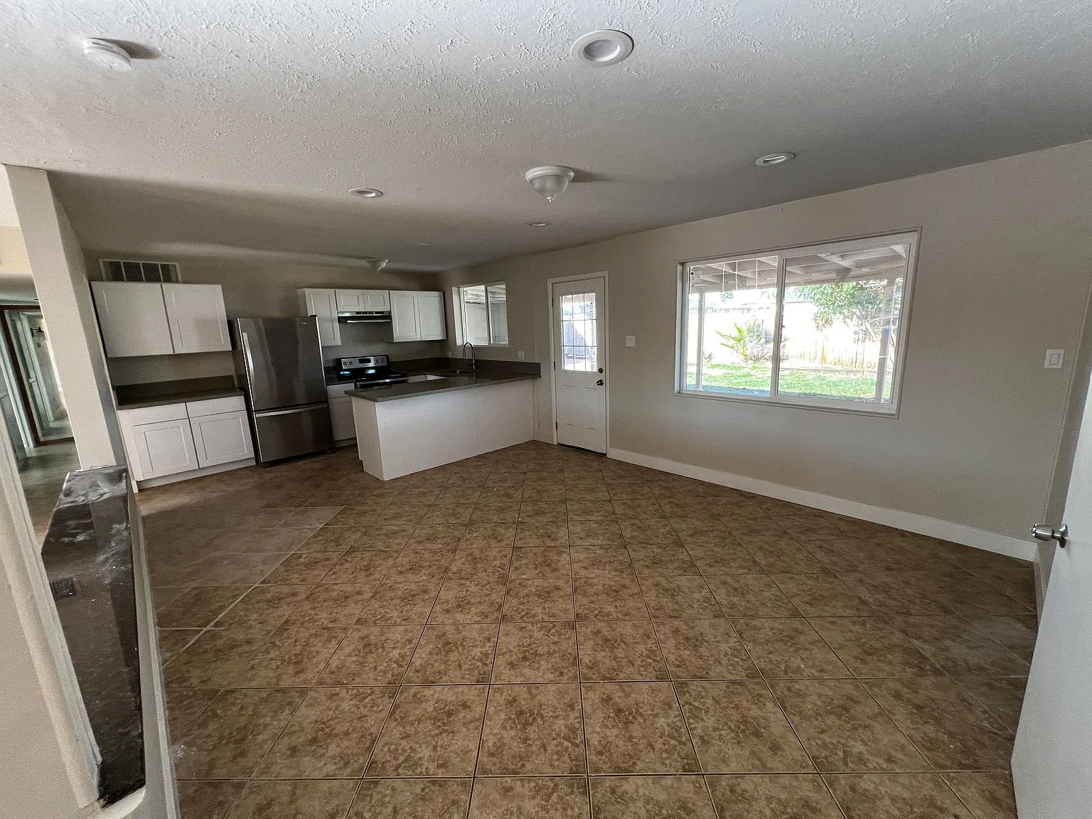 4906 W Osborn Rd — Photo 4