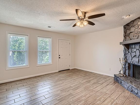 3rd image of 784 Barnes Mill Trce #784
