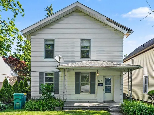 922 E Grove St, Mishawaka, IN 46545