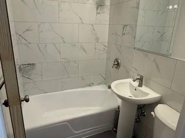 405 East 82nd Street image 8 of 8