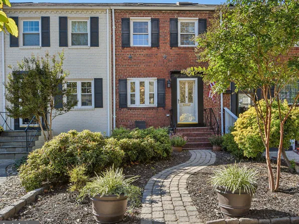 729 S Fayette St, Alexandria, VA 22314