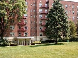 1300 Midland B 50, White Plains, NY 10704