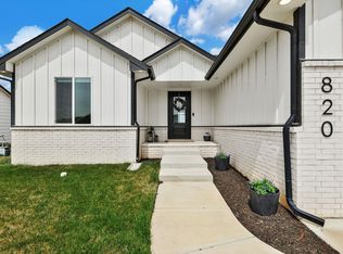 820 E Sunset St, Goddard, KS 67052