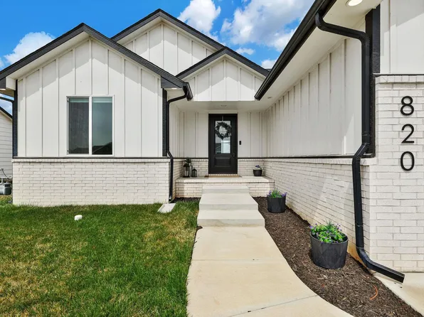 820 E Sunset St, Goddard, KS 67052