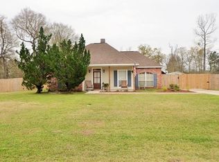 10952 Ray Dr, Denham Springs, LA 70706