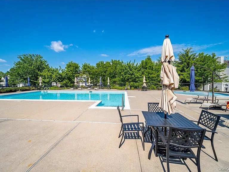 6204 High Ridge Ct — Photo 48