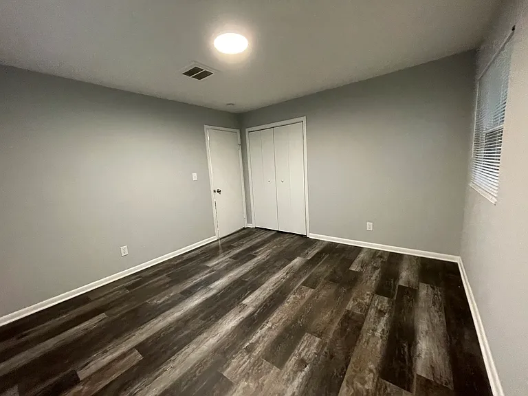 2815 Ravencroft Dr — Photo 16