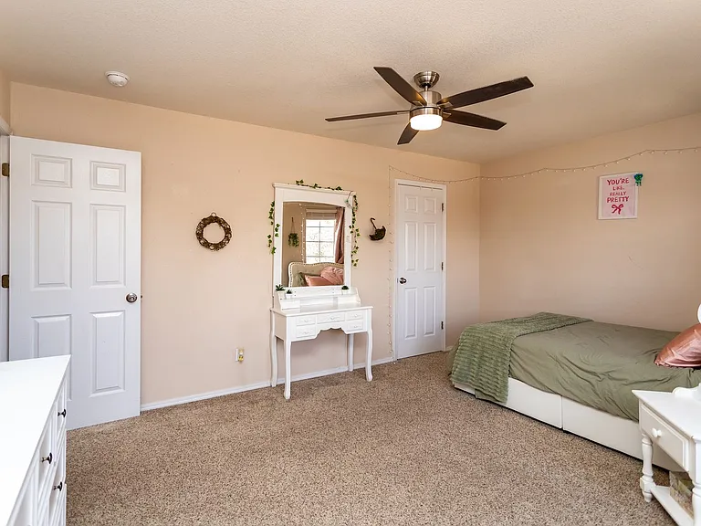 5712 Stable Ct — Photo 32