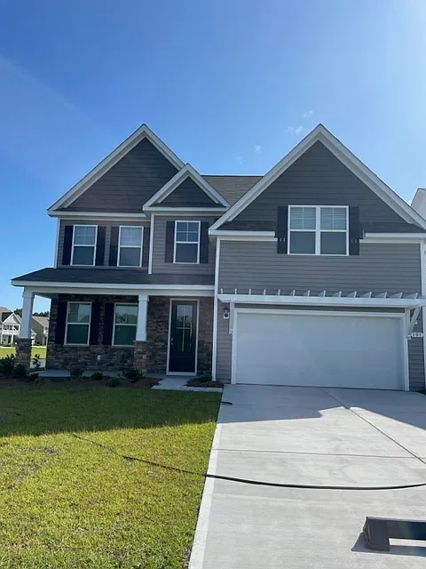 4 bed, 2665 sqft, $2,795 — Photo 1
