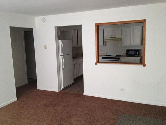 2nd image of 260 E Grand Ave APT 1N