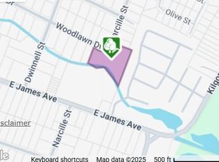 2205 Woodlawn St, Baytown, TX 77520