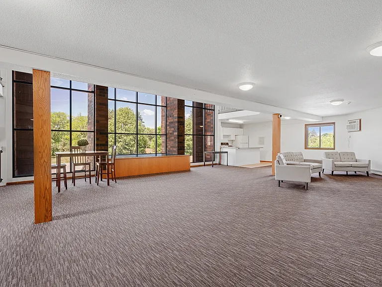 The Landing Apartments — Photo 13