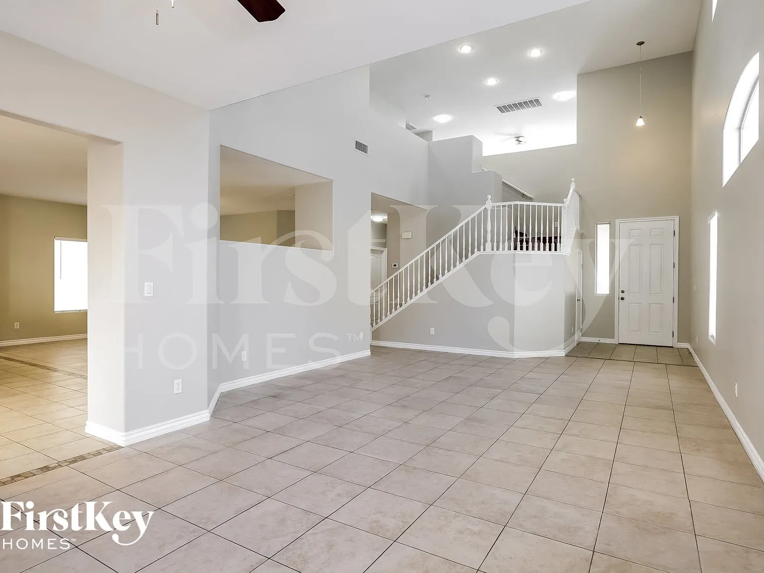 4 bed, 3.0 bath, 2733 sqft, $2,420 — Photo 4