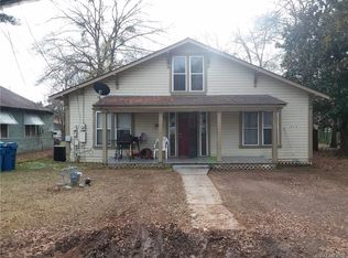 215 W Georgia Ave, Vivian, LA 71082