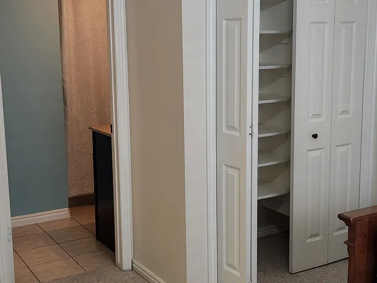 947 N University Ave #10 — Photo 9