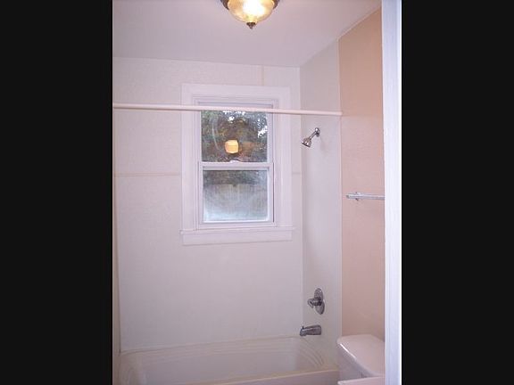 Bath with tub