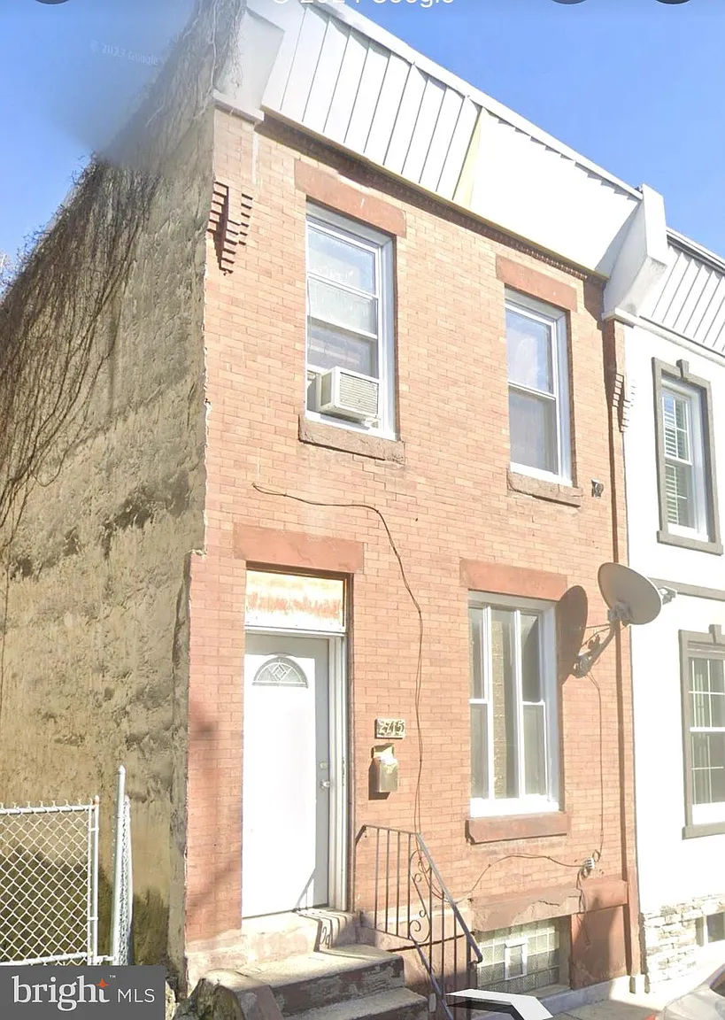 2715 N Garnet St photo 1