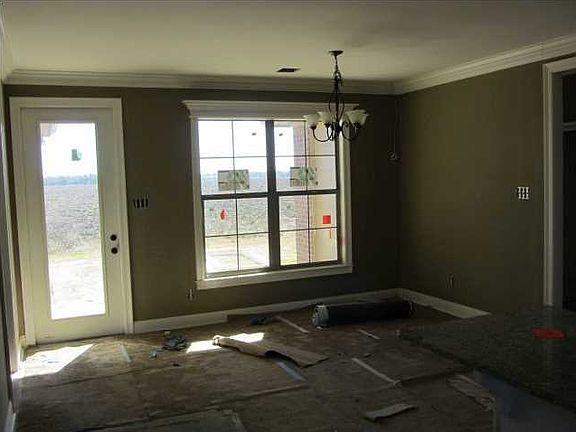 5th image of 610 Birchview Dr