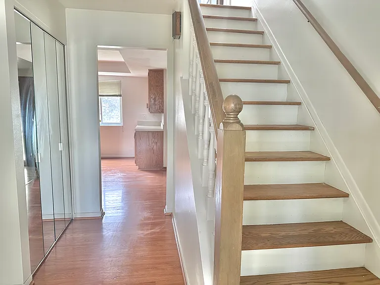 32307 Cambridge Dr — Photo 16