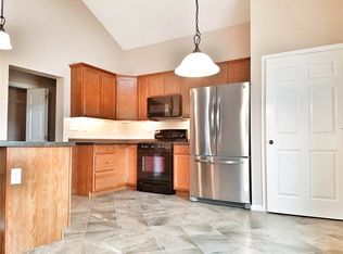 427 Dw Hwy, Merrimack, NH 03054