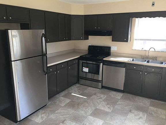 4th image of 3337 Harry Lee Ln