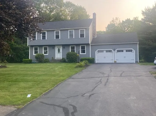 4 Erin Ln, Norfolk, MA 02056